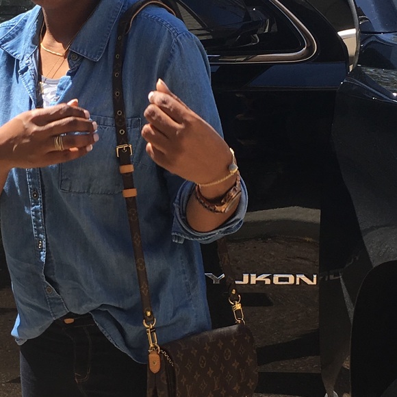 SOLD*LV Monogram 16mm Adjustable StrapSOLD - Picture 3 of 4